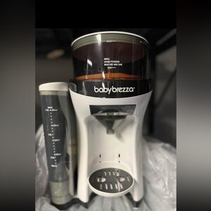 Baby Brezza Formula Pro